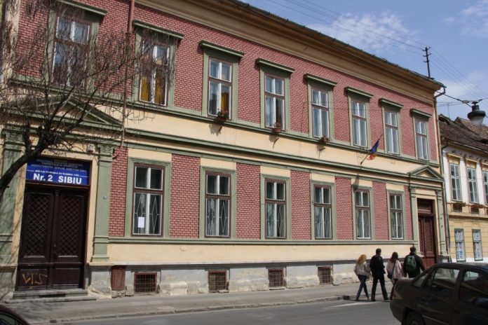 reorganizare școli Sibiu, reorganizare licee Sibiu, reorganizare grădinițe Sibiu, pierdere personalitate juridică școli, comasare unități învățământ Sibiu, liste școli reorganizate, învățământ Sibiu, educație județ Sibiu, școli arondate, licee arondate, grădinițe arondate, hotărâri consiliu local educație, restructurare școli Sibiu, scădere elevi Sibiu, optimizare cheltuieli școli, dotări școli Sibiu, infrastructură educațională Sibiu, calitate act educațional, legislație educație România, școli mediul rural Sibiu, comasare licee Sibiu, comasare grădinițe Sibiu, integrare administrativă școli, schimbări an școlar Sibiu, liste unități învățământ, decizii inspectorat școlar Sibiu, modificare structură școli, pierdere funcție director școli, părinți reacție reorganizare, profesori reacție reorganizare, riscuri reorganizare școli, beneficii reorganizare școli, transport școlar Sibiu, dotări moderne școli Sibiu, performanțe școlare Sibiu, investiții în educație Sibiu, comunitate locală școli, păstrare cadre didactice, director școală reorganizare, pierdere autonomie școală, comasare rural-urban, structură arondată școală, reorganizare unități educaționale, plan reorganizare școli, optimizare rețea școlară, efecte reorganizare școli, opinie publică reorganizare, efecte pe termen lung școli, schimbări structură școlară, hotărâre reorganizare școli, implementare reorganizare Sibiu, calendar reorganizare școli, decizie inspectorat, măsuri eficiență educație, reorganizare structuri școlare, unități comasate Sibiu, liste grădinițe comasate, liste licee comasate, reorganizare rurală școli, reorganizare urbană școli, pierdere sediu juridic școli, schimbare conducere școală, integrare structuri școlare, reorganizare infrastructură Sibiu, adaptare rețea școlară, efective reduse școli, reorganizare clase, economie bugetară școli, buget educație Sibiu, reorganizare personal administrativ, coordonare școli Sibiu, școli în centre educaționale, reorganizare zonală școli, integrare grădinițe, decizie minister educație, reorganizare învățământ preșcolar, reorganizare liceală, reorganizare gimnazială, unități fără personalitate juridică, reorganizare învățământ tehnologic, reorganizare învățământ rural, reorganizare învățământ urban, efecte sociale reorganizare, reorganizare rețea educație, reorganizare județ Sibiu, eficiență administrativă școli, reorganizare sistem educație, reorganizare Sibiu 2025, reorganizare Inspectorat Școlar.